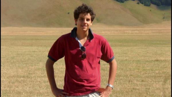 Un modèle à suivre : Le jeune Italien Carlo Acutis décédé d'une leucémie à 15 ans, (béatifié à Assise le 10 octobre 2020) CarloAcutis-600x338