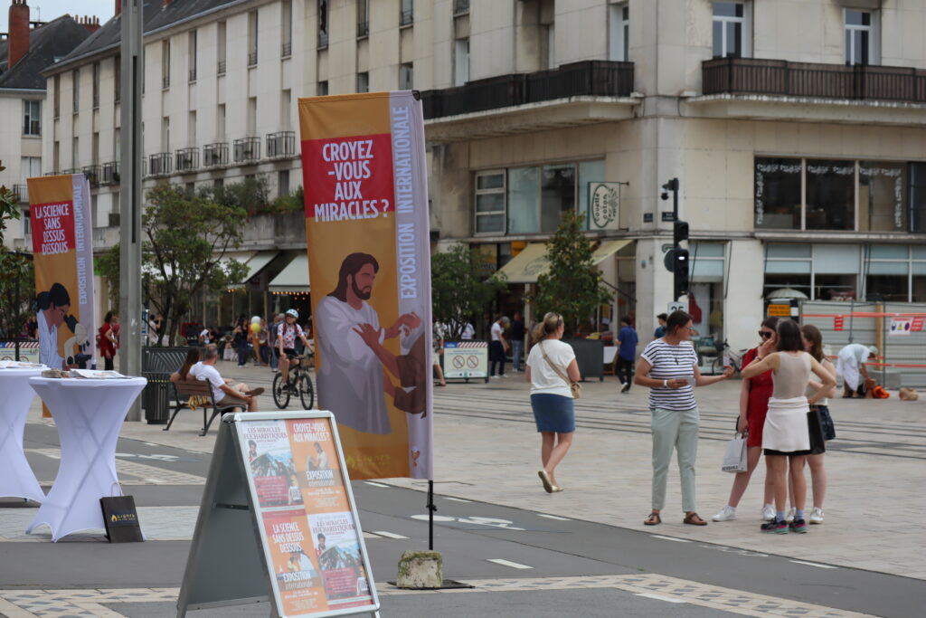 Croyez-vous aux miracles ? A Tours une centaine de missionnaires... (RCF)